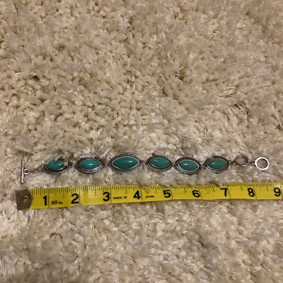 Turquoise Oval Shaped Bracelet - Picture 6 of 6
